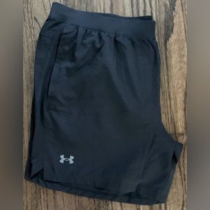 Under Armour black shorts
